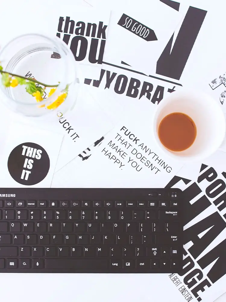 Flyer und Papiermaterial